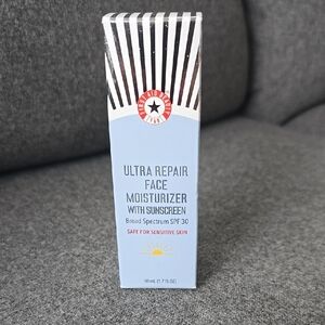 First Aid Beauty's Ultra Repair Face Moisturizer with Sunscreen